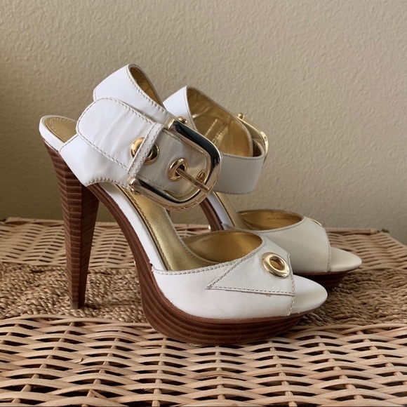 BEBE High platform heels open toe Gold Buckle - Picture 2 of 8